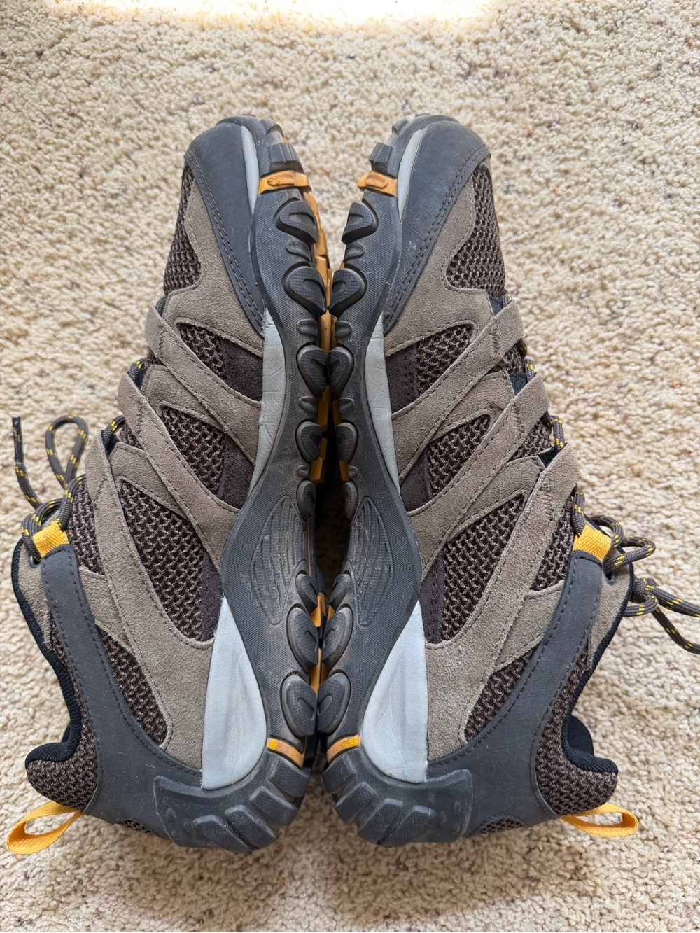 Merrell Men's Gray and Yellow Trail Sneakers - Picture 3 of 4